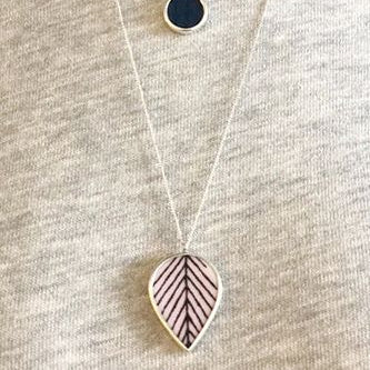 Arbour harbour pink necklace Sagen Sweden