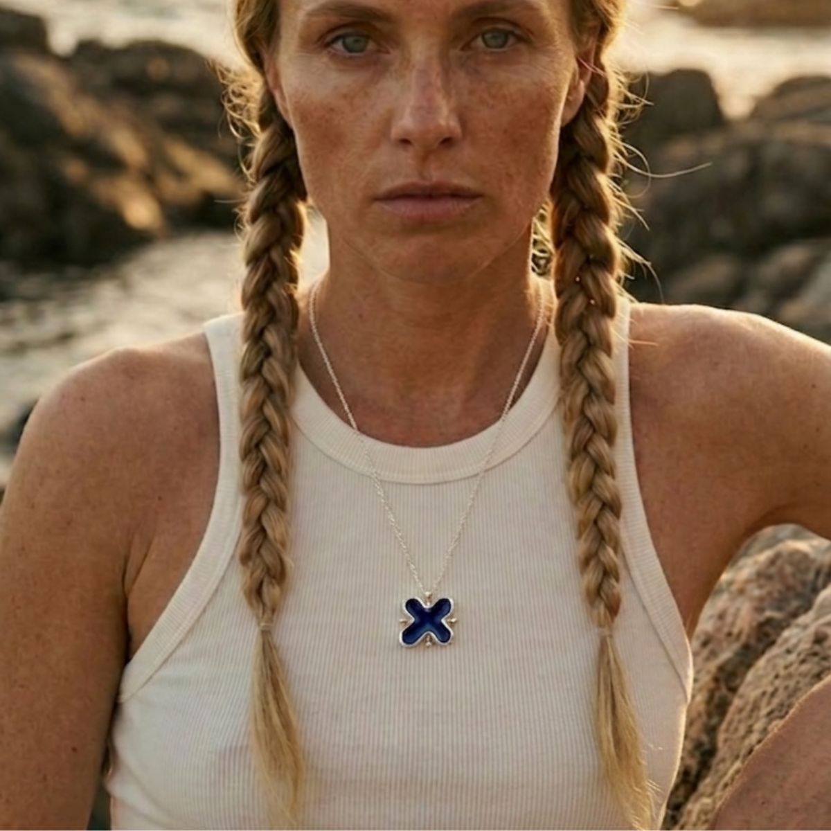 Mon Amie Flower Necklace