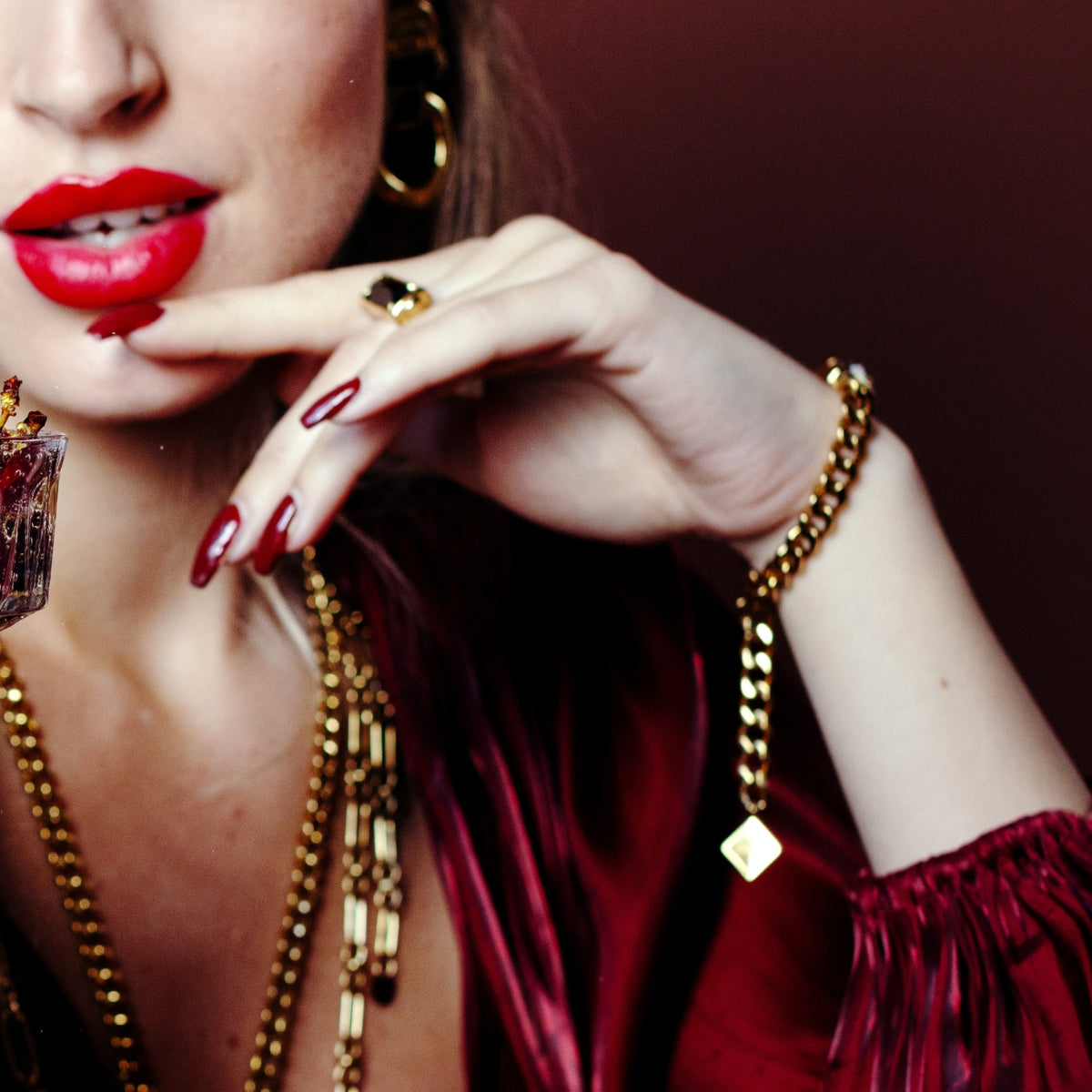 Dynasty Bar golden bracelet