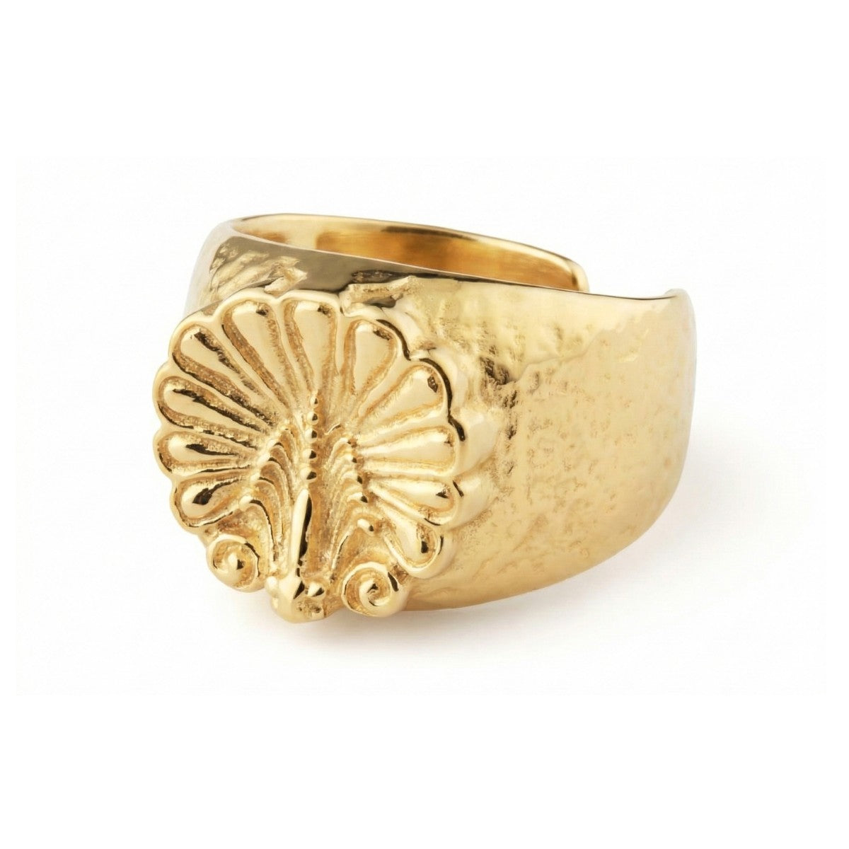 Venus Shell Golden Signet Ring