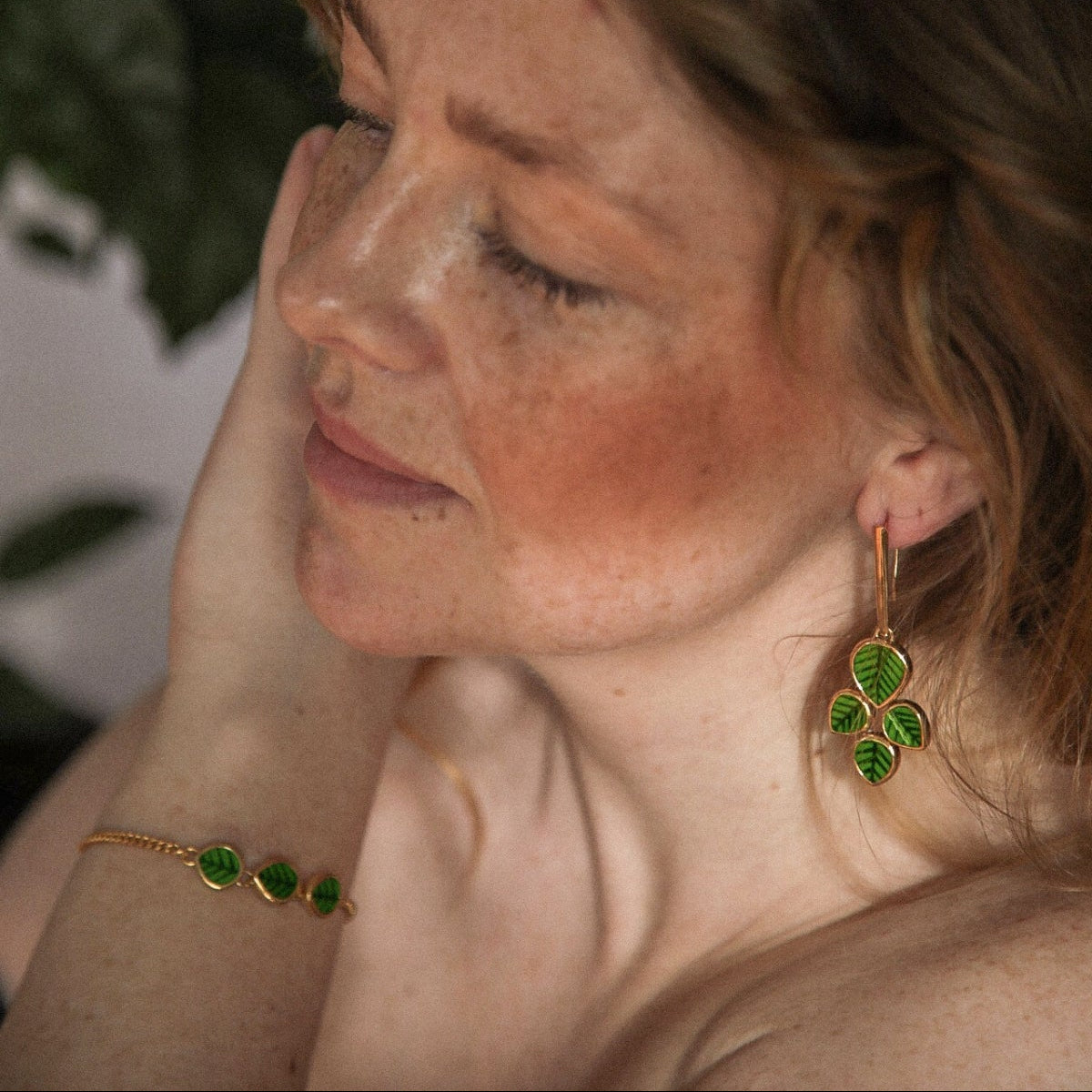 Berså Golden Grönska Earrings