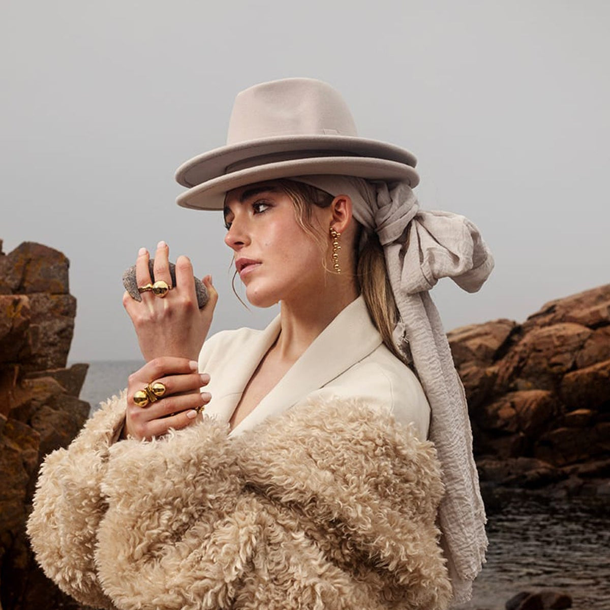 Stella Rain Golden Earrings